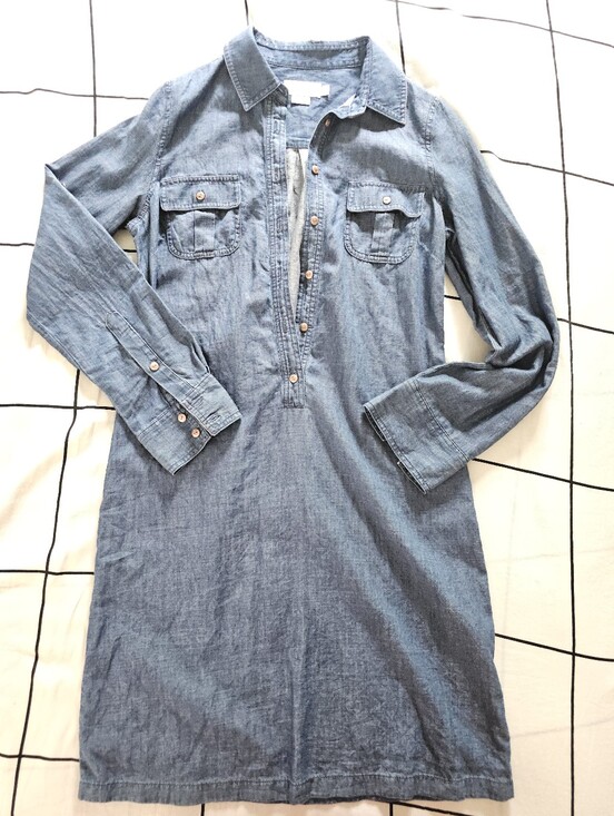 Vineyard Vines Dresses & Skirts - Vineyard Vines Chambray Shirt Dress in Faded Blue